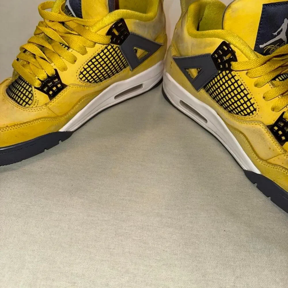 Jordan Men's Yellow Trainers